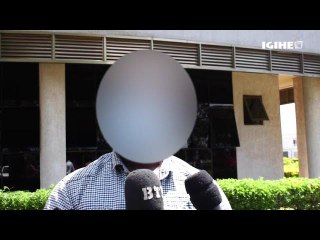 Polisi yafashe abagabo babiri bacuruzaga amavuta atemewe azwi nka Mukorogo