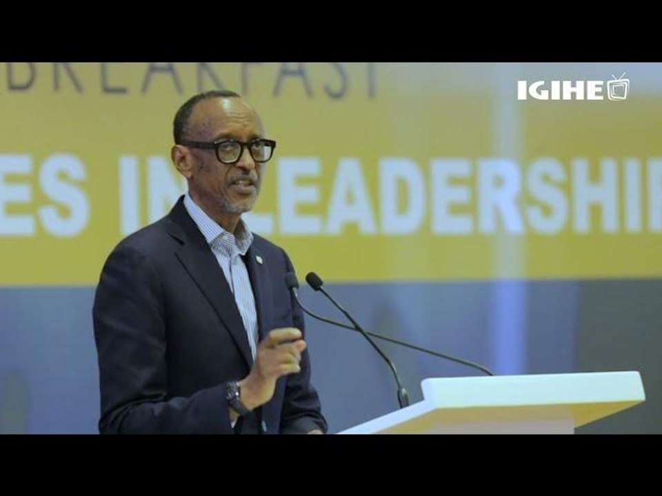 Perezida Kagame Yahanuye Abayobozi Badaca Bugufi; Yabibukije Ko Ibigwi ...