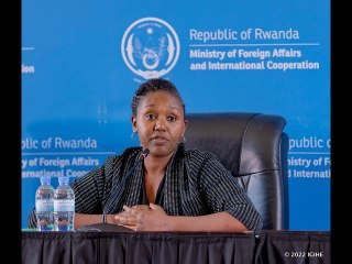 Abimukira ba mbere bavuye mu Bwongereza bategerejwe i Kigali// U Rwanda rwasobanuye byose biberekeye