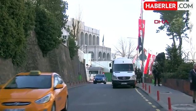 Suudi Arabistan Büyükelçiliği çevresi Atatürk posterleri ile donatıldı