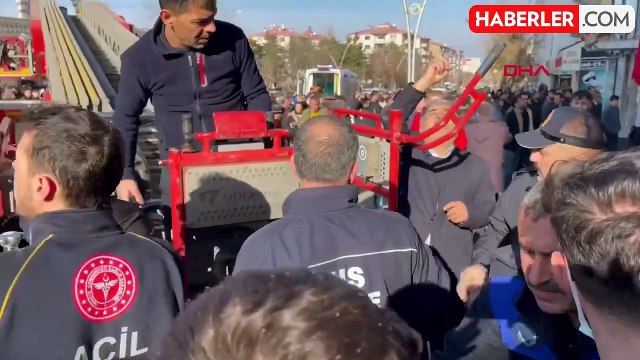 Muş'ta Bodrum Katında Yangın: 25 Kişi Kurtarıldı