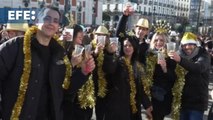 Preúvas, también con gominolas y aceitunas en la Puerta del Sol