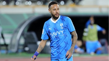 GALA VIDEO - Neymar en convalescence : cette croisière grand luxe qui fait grincer des dents