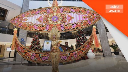 Mrs Malaysia World 2023 peraga kostum wau terbesar di Las Vegas