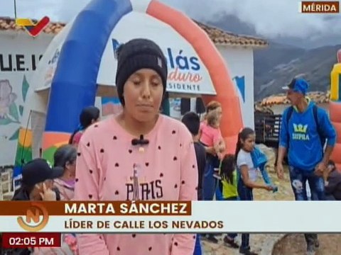 Mérida | Gob. Jehyson Guzmán hace entrega de juguetes a niños de la población de los Nevados