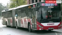 İzmir Büyükşehir Belediyesi Otobüslerine Atatürk Sözleri Yazdırdı