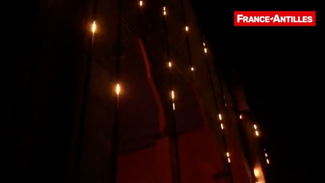 EN IMAGES. Boucans de la baie : la chapelle du Calvaire brille de mille lumières