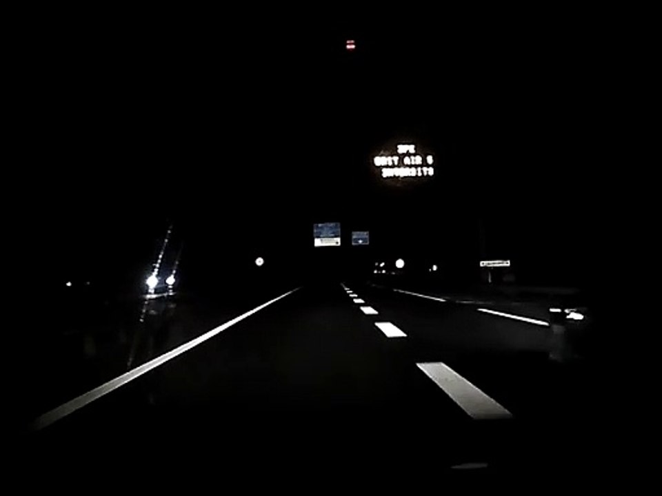 Lignes dans le noir