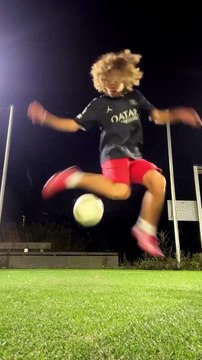 Football skills #reels #viral #football #brazil #neymar #jogabonito #brasil #fastfeet #quickfeet