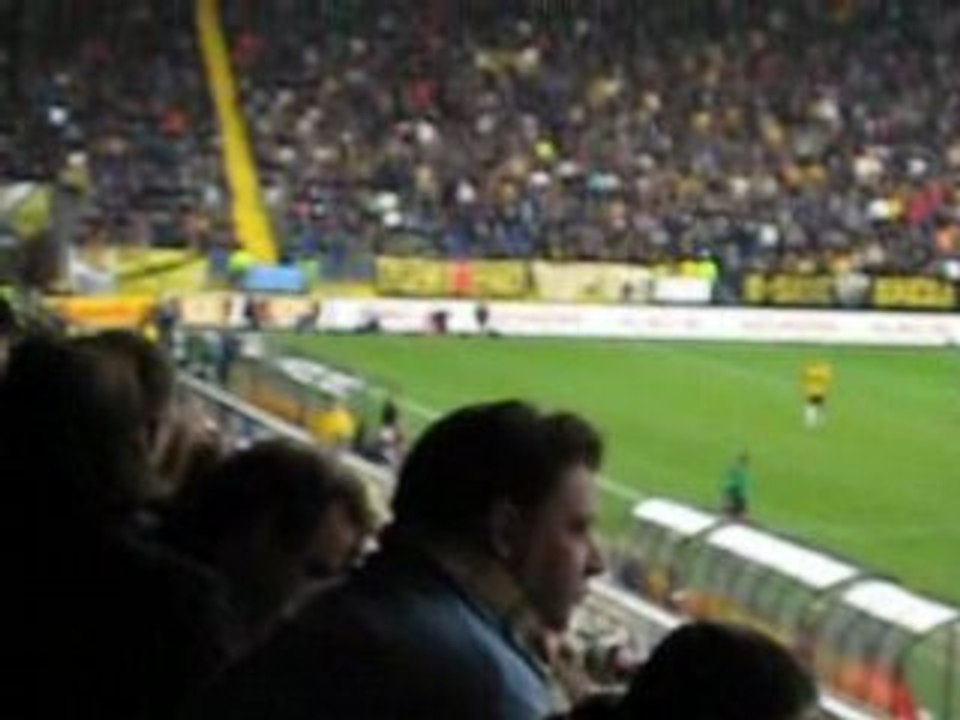 NAC - Fey | Ernie Brandts staat weer naast de dug-out