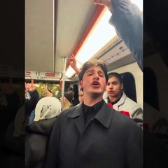 Gençlerden ‘ANDIMIZ’ eylemi! "Metroda Atamızın armağanı şanlı Türk Andımızı okuduk"