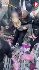 إنقـ ـاذ طفل فلـ ـ ـسطينى من تحت الركـ ـام بعد اكثر من ٥ ساعات