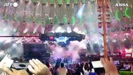 Dal pacifico alle Samoa, primi e ultimi brindisi al 2024