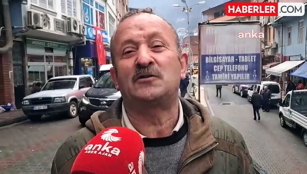 Emekliler, aldıkları maaşlara tepki gösterdi