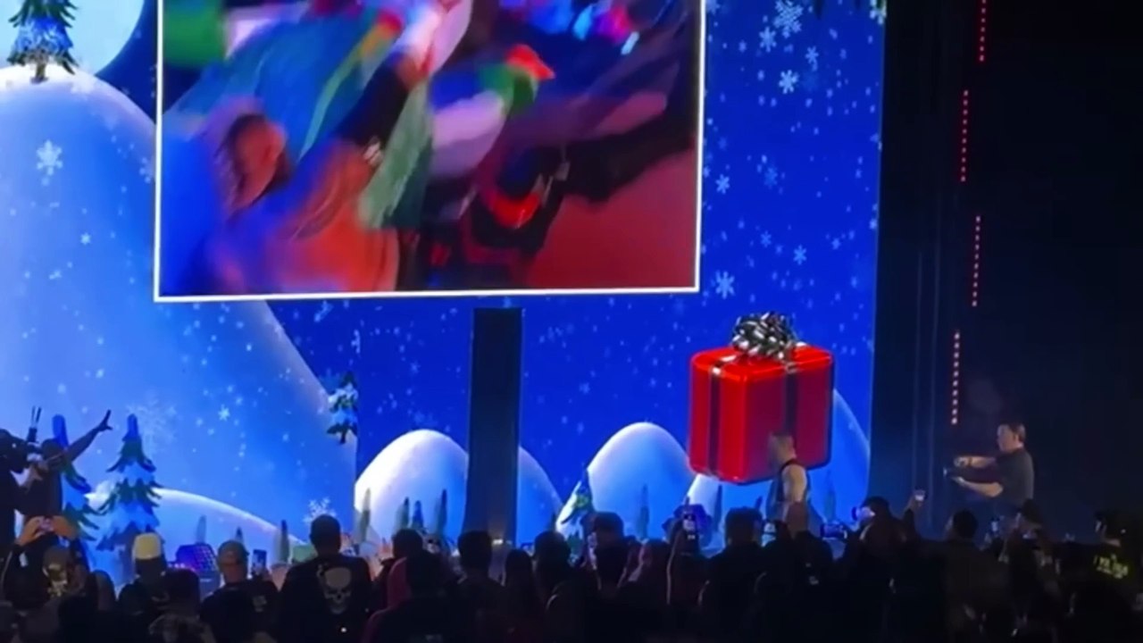 Solo Sikoa vs Kevin Owens Last Man Standing Match WWE Live Inglewood