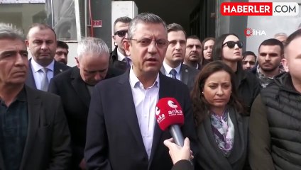 CHP Genel Başkanı Özel, Manisa'da Şehit Ailesini Ziyaret Etti