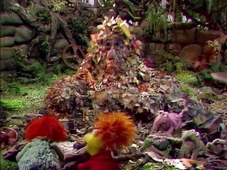Fraggle Rock S1.E4: The Adventure of Losing Boober's Lucky Hat 🎩