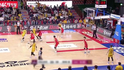 '박지수 22점 16리바운드' KB 단독 선두 도약 / YTN