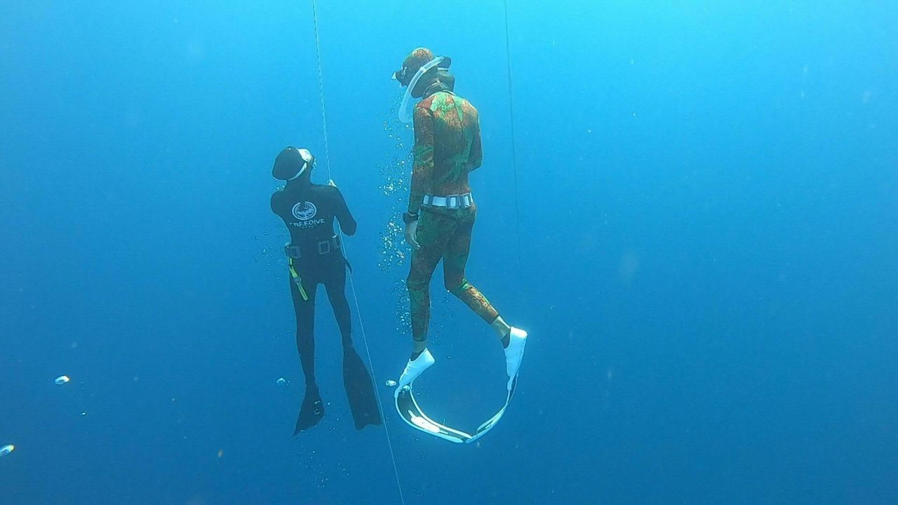 Freitauchen soll Überlebenden des Hamas-Angriffs helfen