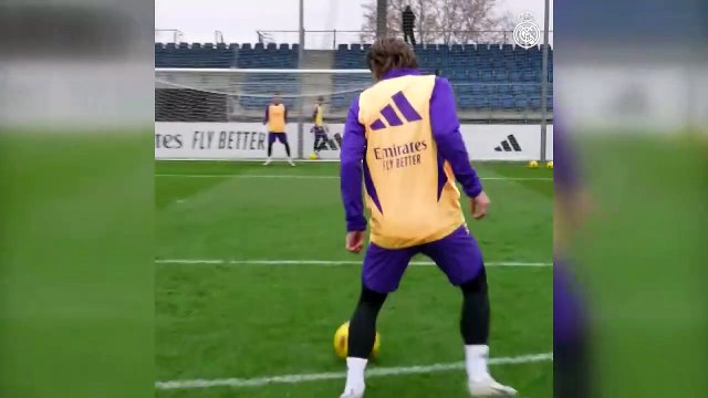 Luka Modric'ten enfes vuruş, enfes gol!