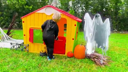 Chris plays Halloween Trick or Treat with friends