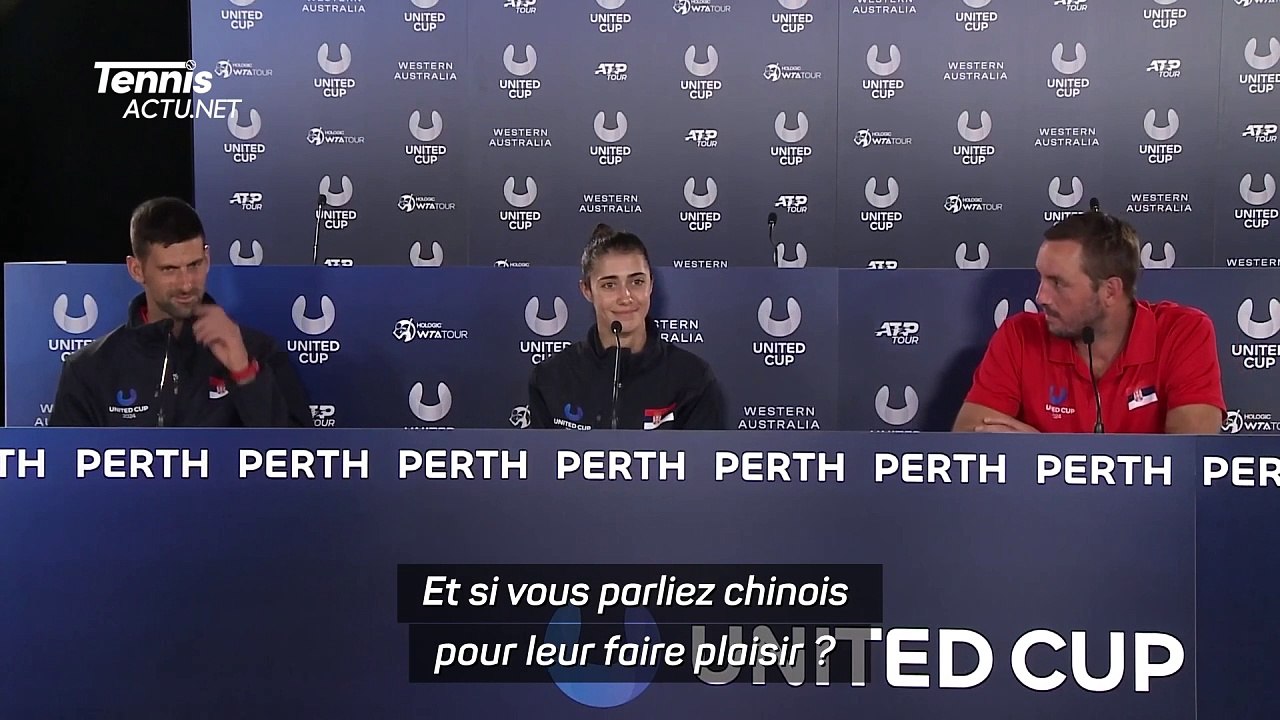 United Cup 2024 - Novak Djokovic parlant un chinois parfait ce qui surprend Olga Danilovic et Viktor Troicki qui éclatent de rire !