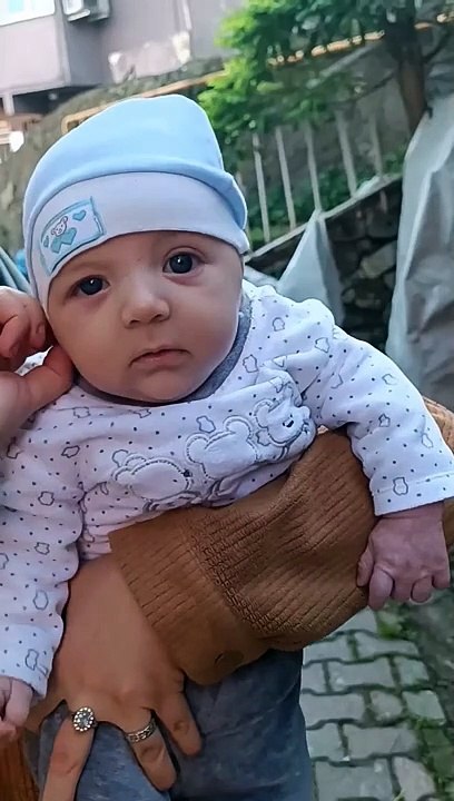 لقحنا البيبي لقاح الشهرين نام بعد اللقاح فورا