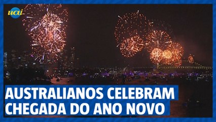 Austrália celebra chegada do Ano Novo com shows pirotécnicos