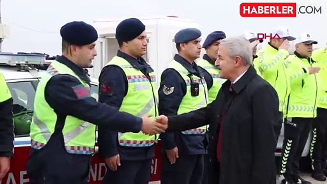 Tekirdağ Vali Vekili Kaan Peker, Yılbaşı Görevlilerini Ziyaret Etti