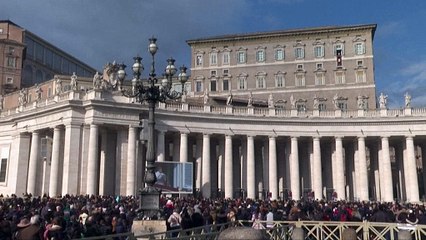 Papa reza pelas pessoas que sofrem com a guerra em discurso de Ano Novo