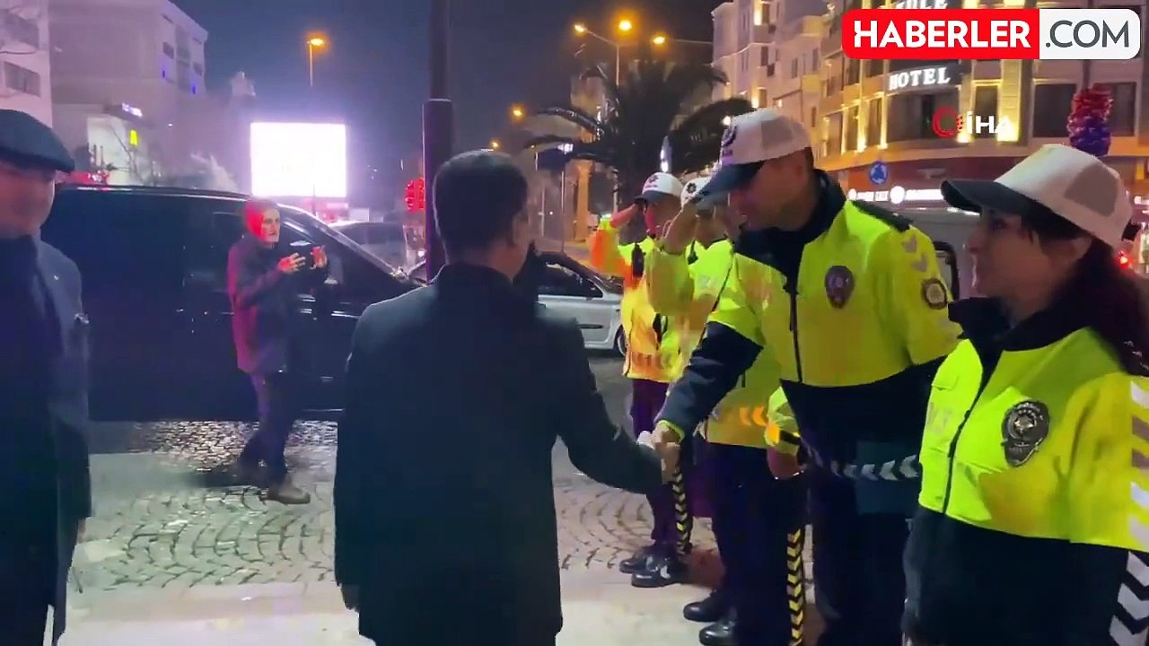 Çanakkale Valisi İlhami Aktaş, yılbaşında görev başındaki personeli ziyaret etti