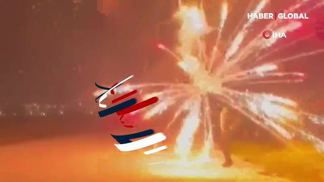 Bursa'da havai fişek gencin elinde böyle patladı