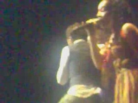 Christophe Mae danse Concert à Genève