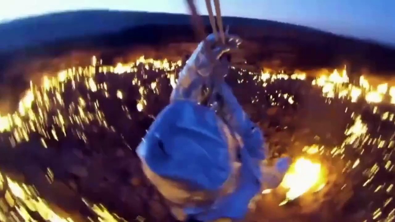 Bên trong 'cổng địa ngục' ở Turkmenistan