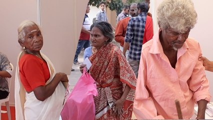 തൃക്കാക്കരയിലെ നവകേരള സദസ്സിൽ പരാതി പറയാനെത്തിയ ജനങ്ങൾ