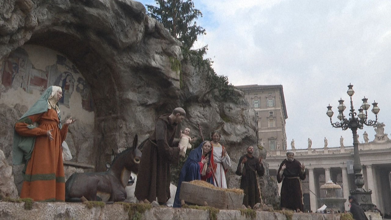 Le pape prie pour les victimes de la guerre lors de sa dernière prière de l'Angélus de 2023