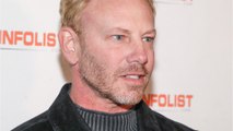 Ian Ziering : l'acteur de Beverly Hills violemment attaqué par un gang de motards en pleine rue