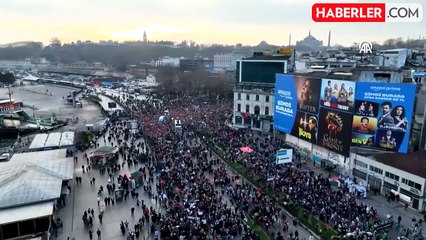 Yılın ilk gününde Galata'dan tarihi mesaj! İşte yürüyüşe katılan kişi sayısı