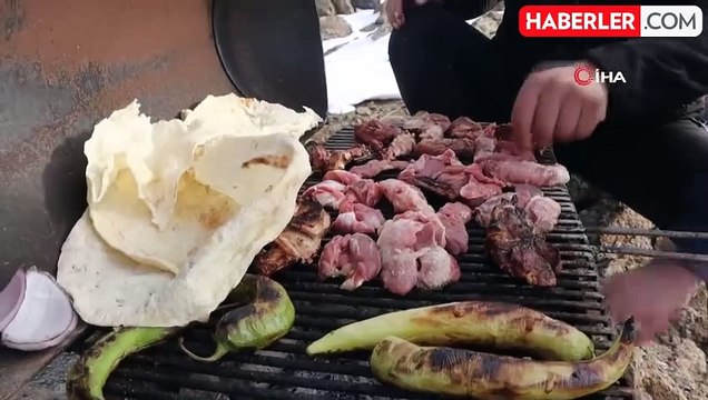 Yılın son gününde 2 bin 550 rakımda mangal keyfi