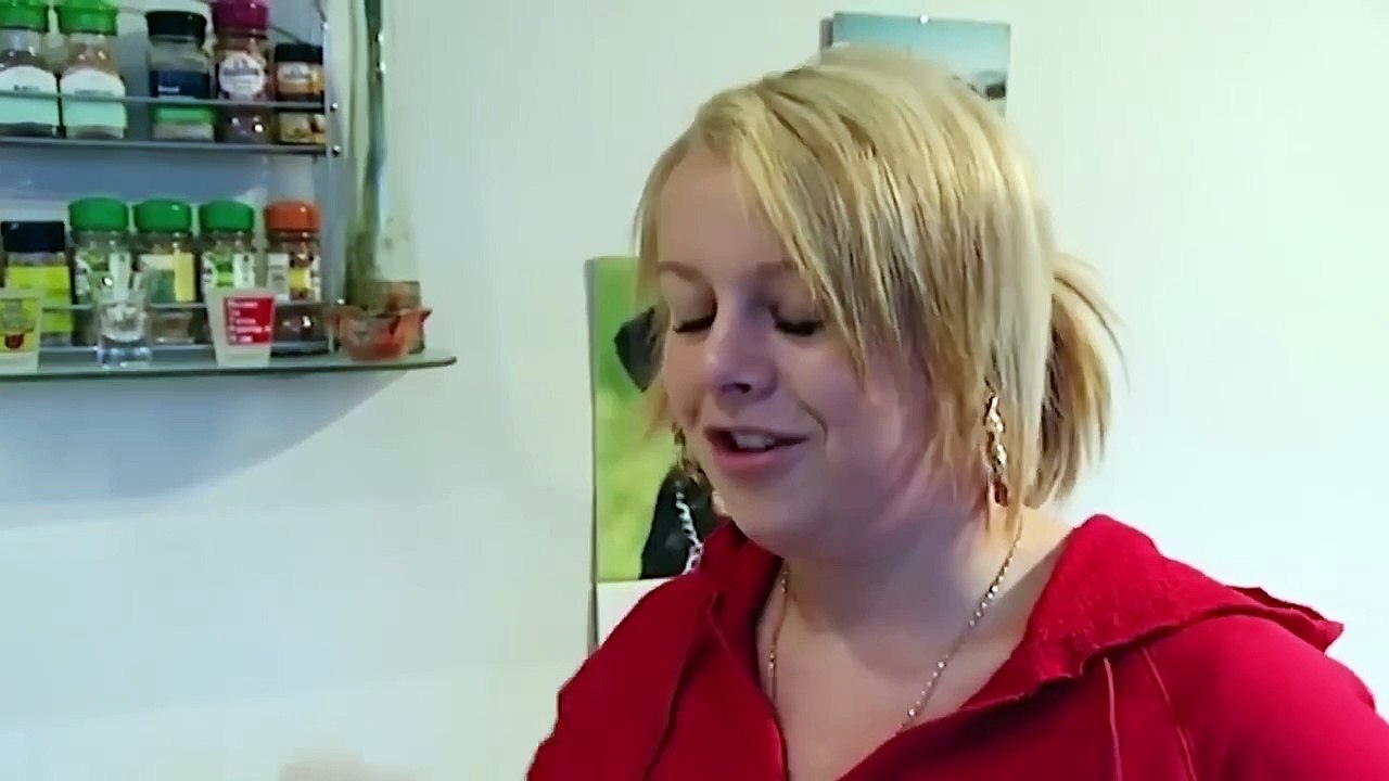 Wife Swap Uk - Season 11 Episode 5 - Tara Vs Sam
