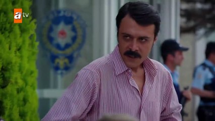 23. Huerfanas (Kirgin Cicekler), en español