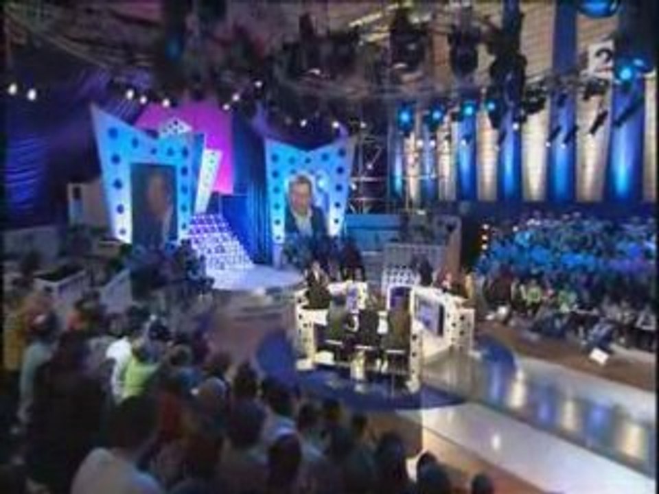 Petit clash entre Naulleau et Balkany