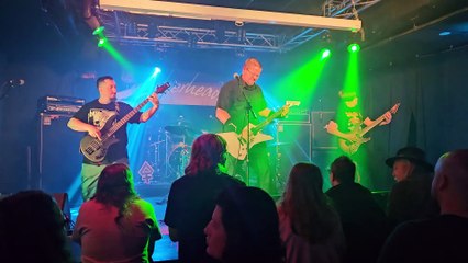 THE FOUR HORSEMAN - MASTER OF PUPPETS LIVE! AT LEATHERHEADS)