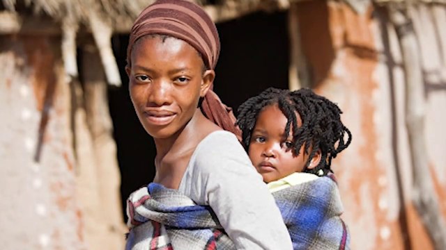 LA PLUS JEUNE GRANDE MERE DU MONDE #abidjan #histoire #history #insolite