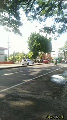 truk canter jadi bis merah