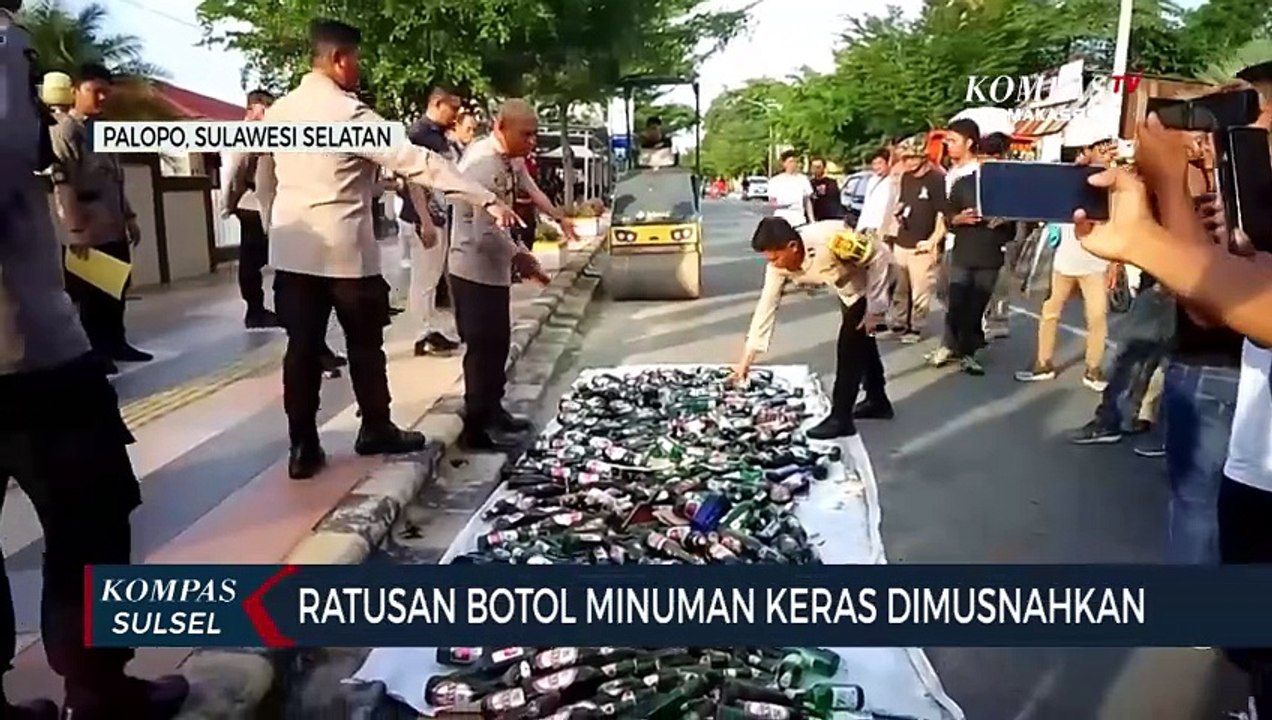 Ratusan Botol Minuman Keras Dimusnahkan Cara Digilas