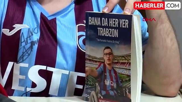 Tekerlekli Sandalyede Yaşayan Engelli Genç Trabzonspor Sevgisini Kitapla Anlattı