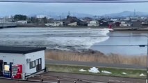 Llegan los primeros tsunamis a la costa oeste de Japón