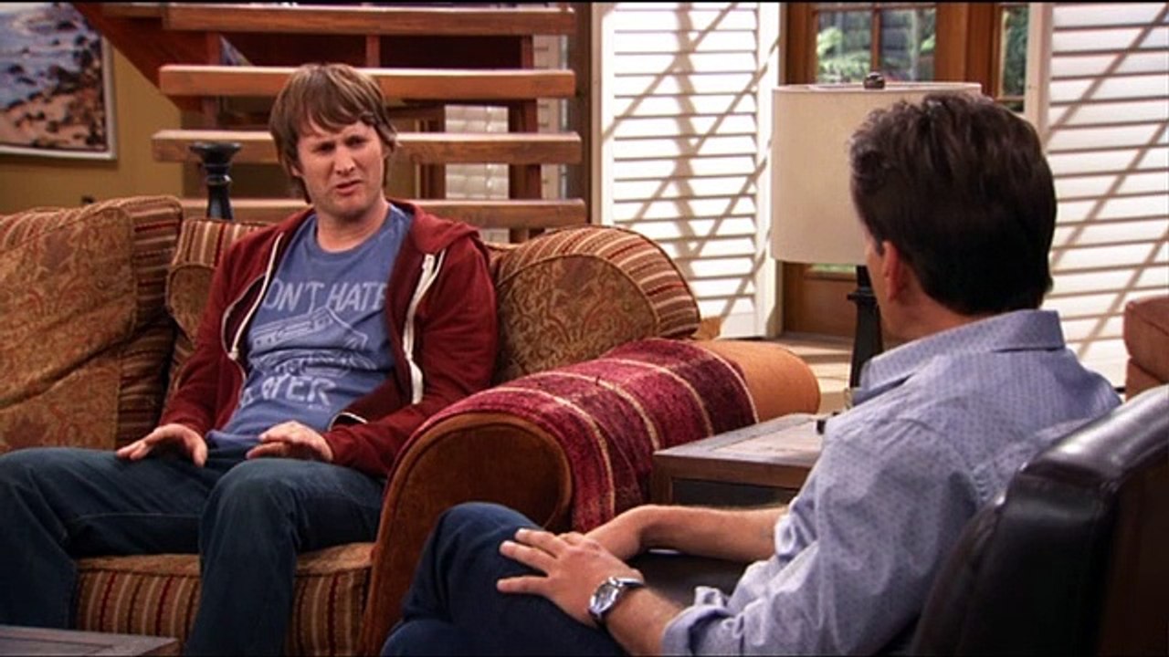 Anger Management S02E14-Charlie reitet drauf rum