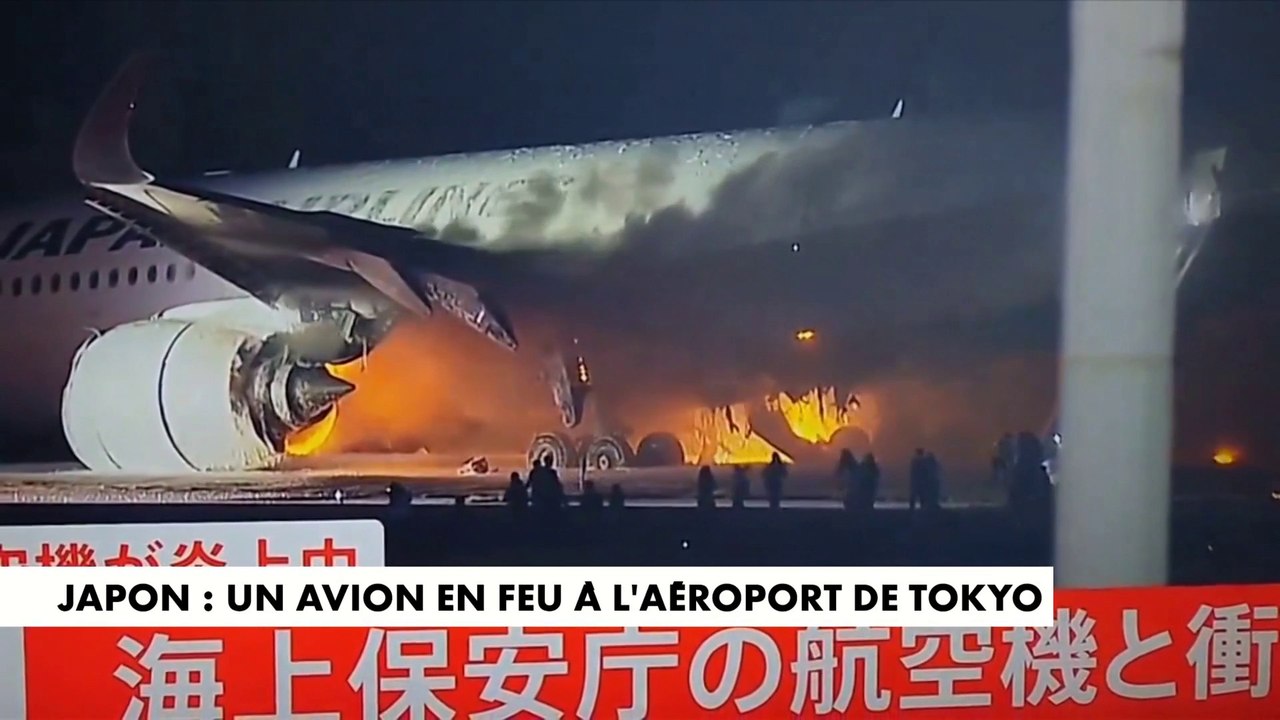Japon : un avion en feu à l'aéroport de Tokyo